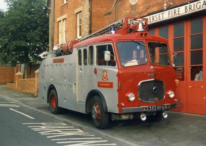Somerset Dennis F28
