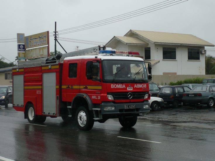 Mercedes Atego/SK Fire WRL28