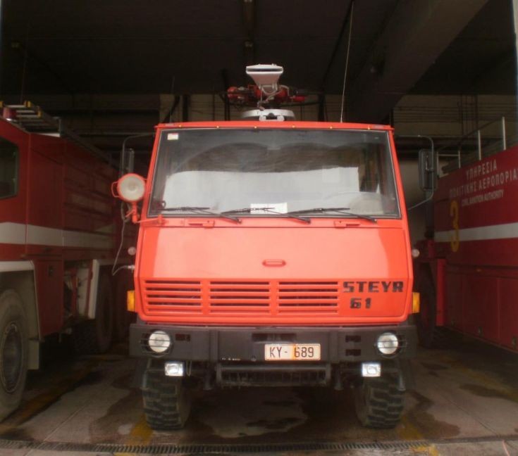 Steyr 1461 Crash tender in Thessaloniki Airport