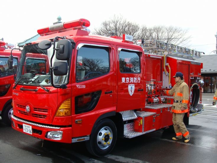 Tokyo Fire Department (Gotanda) - Hino Pumper