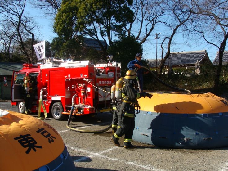 Tokyo FD's Isuzu Light Pumper at prevention day