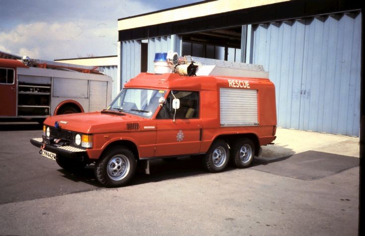 Range Rover Carmichael Rescue Tender CYH442V