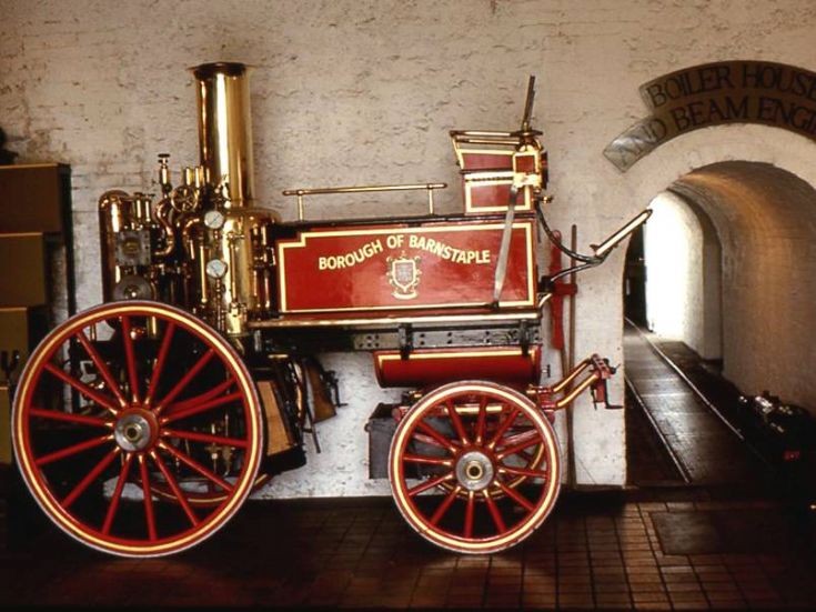 Horse-drawn fire engine - Barnstaple