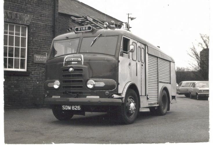 Commer Karrier SDM 826