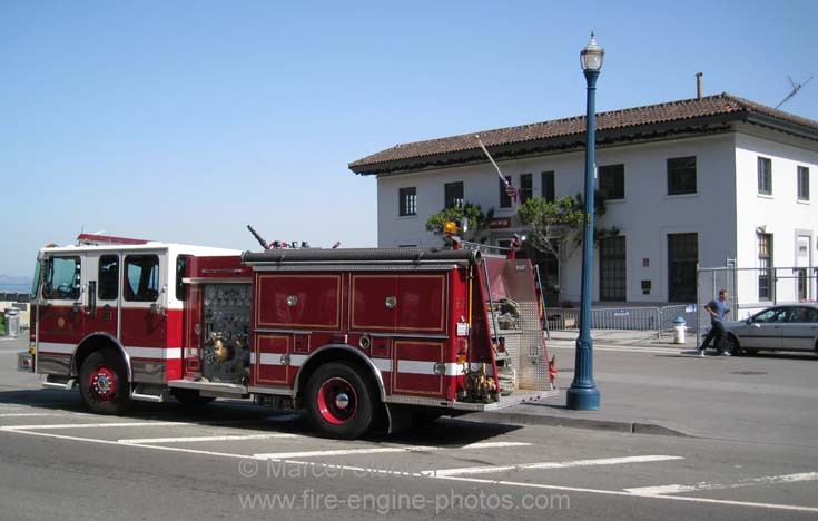 Engine 13 SFFD at Fire station 35 back