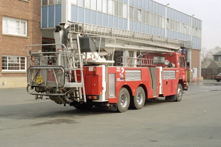 Scania E604LHN Cleveland.