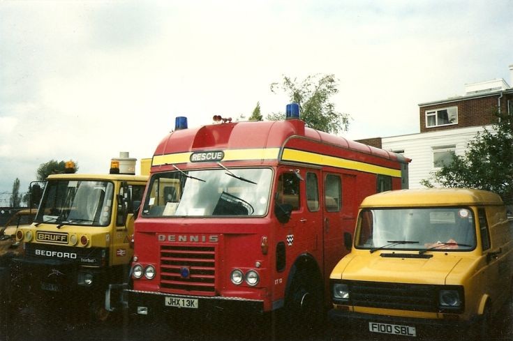 Dennis F108 ET London FB JHX 13K