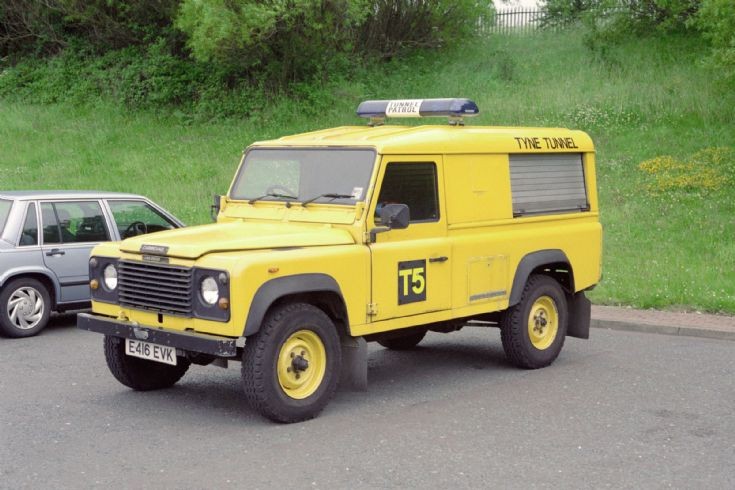 Landrover (E416EVK) Tyne Tunnel 1998.