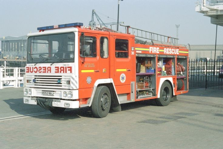 Dennis SS (H552NAJ) Marine 1st April 2000.