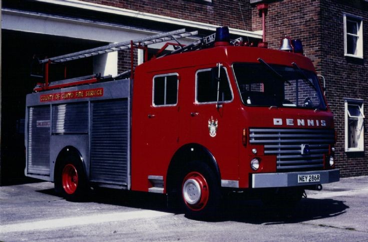 Dennis R31/Dennis