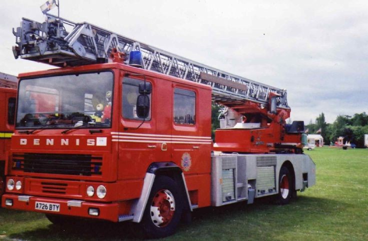 TYNE AND WEAR DENNIS TURN TABLE LADDER