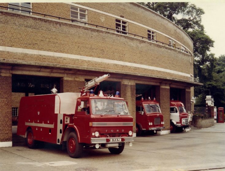  Foam Tender at Isleworth 