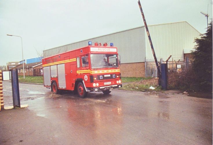 Grimsby ET arriving at a Chemical Spill