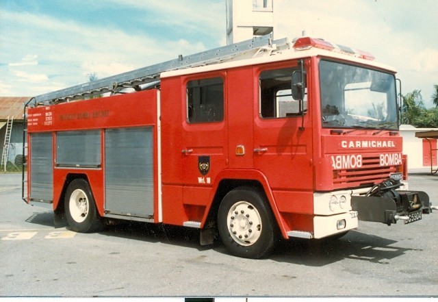 Dennis133/Carmichael WRL18.