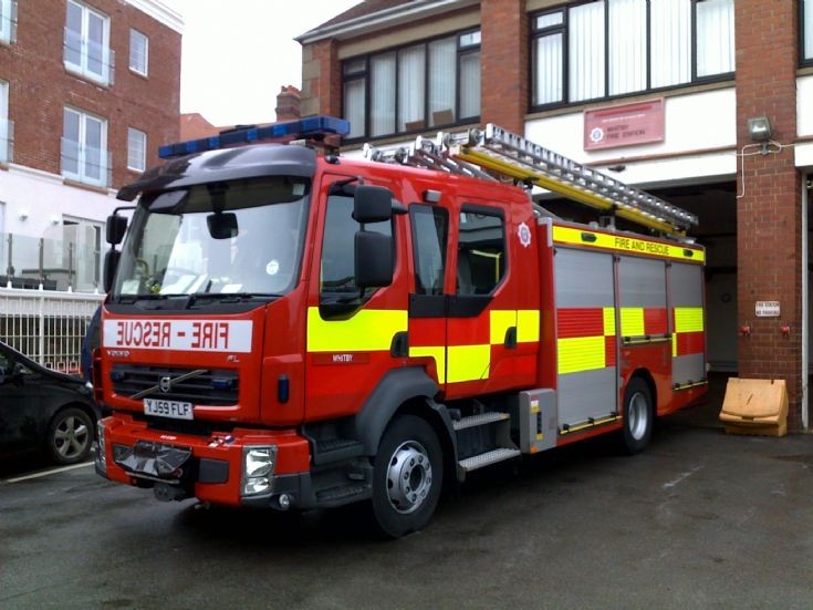 NYFRS Rescue Pump YJ59FLF at Whitby