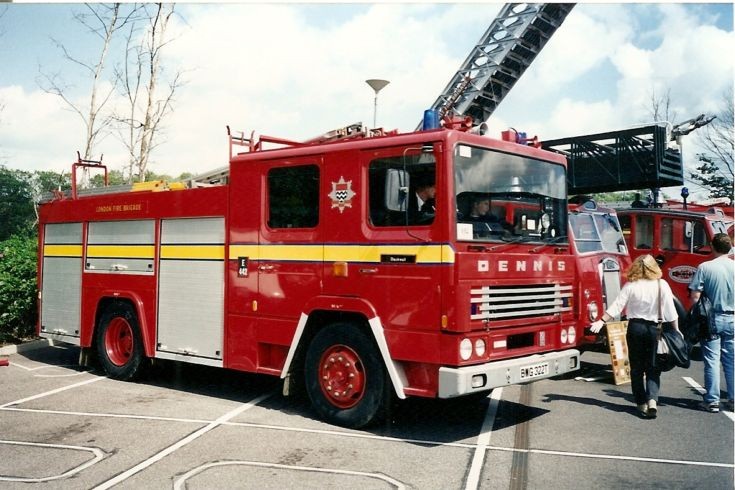 Dennis RS London's Burning BWG 322T