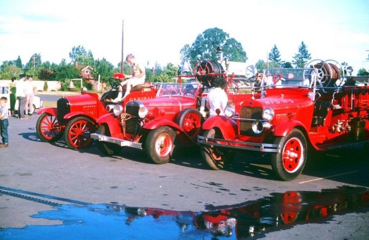 3 oldtimer Fords