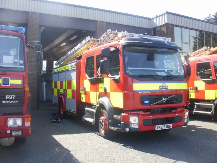 New Volvo FLL-240 WrL Browns 