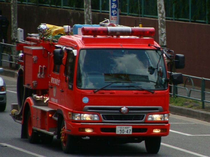 Tokyo FD Hino Pumper