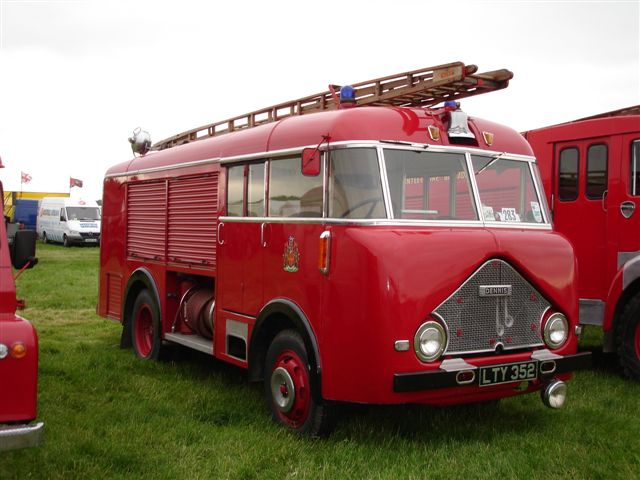 Dennis F8 Miles LTY 352