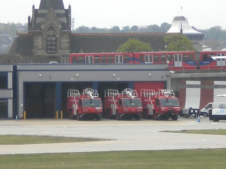 Sides VMA 112 crash tenders London City airport