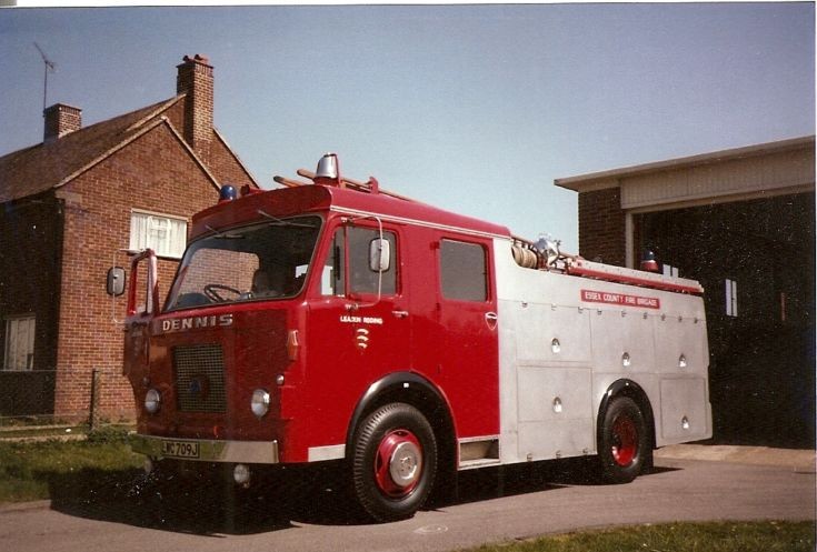 Dennis D series WrT Essex CFB LWC 709J