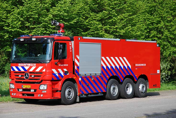 Foamtender SB 32-1 Rotterdam Rijnmond Mercedes