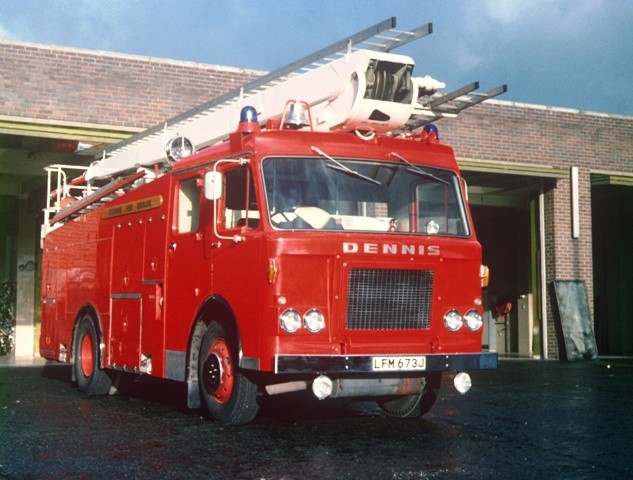 Dennis F108 PHP 50' Cheshire LFM 673J