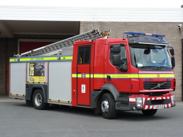 West Yorkshire FS - Volvo FLL