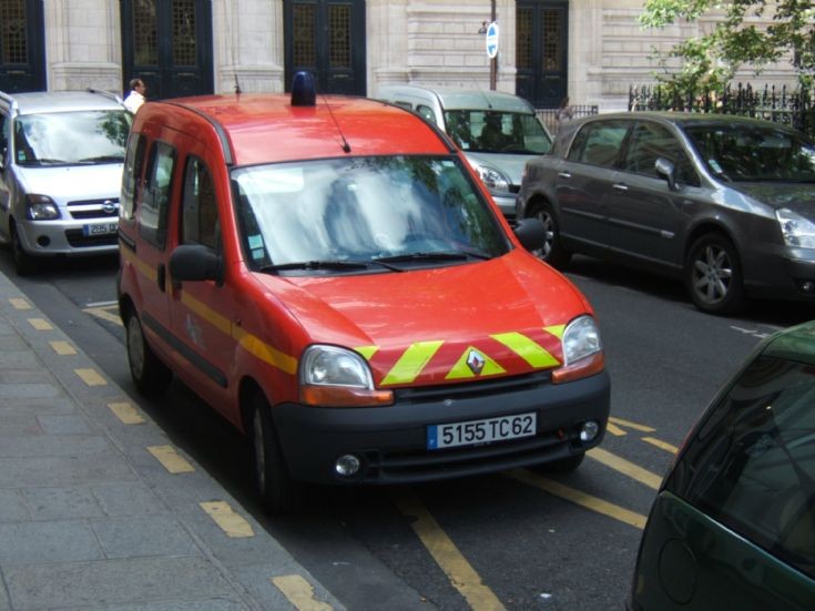 SDIS-62's Renault Kangoo.