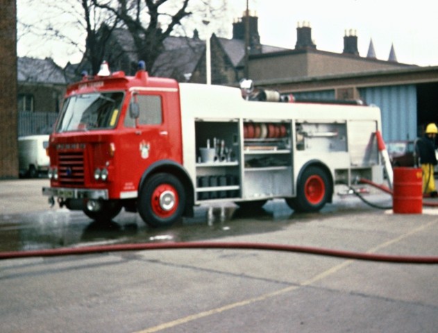 Dennis F48 Foam tender Clwyd JDM 529K