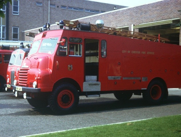 Bedford RLZH pump City of Chester SYH 347