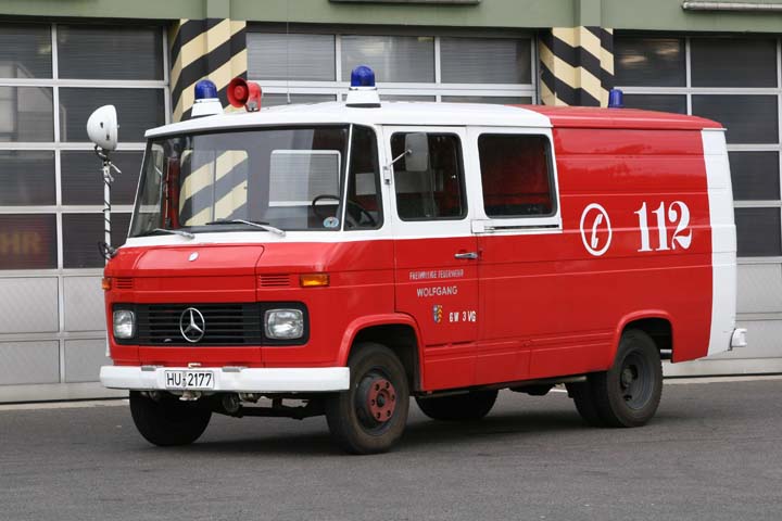 Fire brigade Hanau good old Mercedes