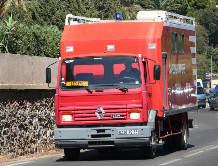 Renault Midliner mobile command center.