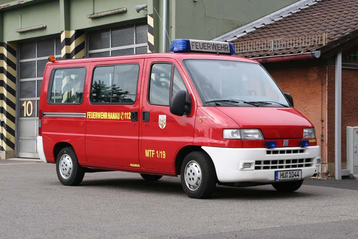 Fire brigade Hanau Personnel carrier