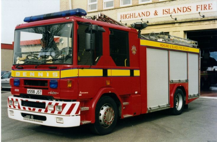 Dennis SFD222 ML Sabre. Highlands & Islands