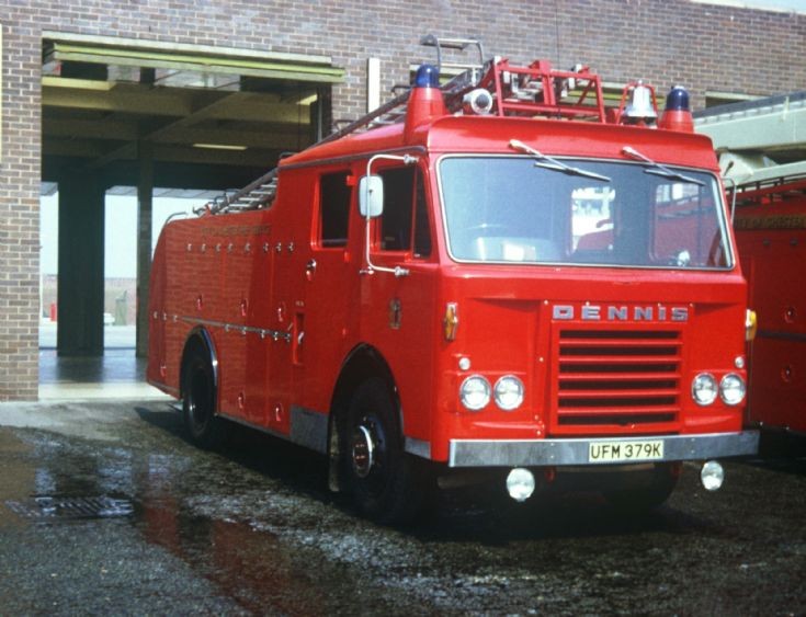 Dennis F108 WrL City of Chester UFM 379K