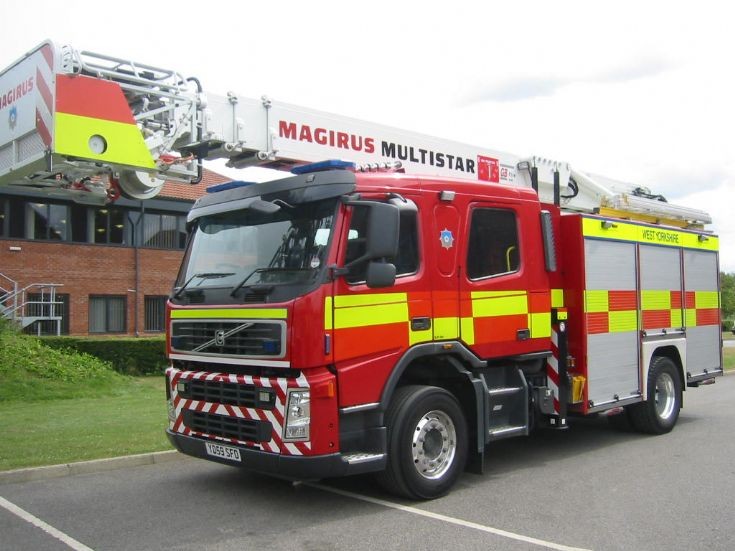 West Yorkshire Volvo Carp YD59 SFO