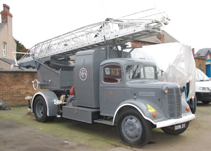 GXN 211 Austin K4 TL