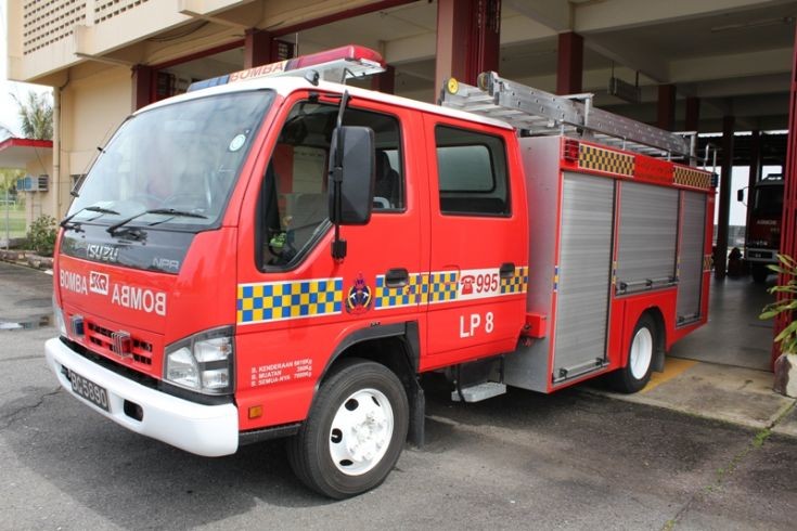 Isuzu NPR / SK Fire LP8 