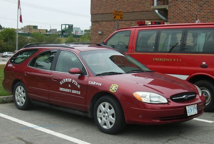 Barrie Fire Services Car 14