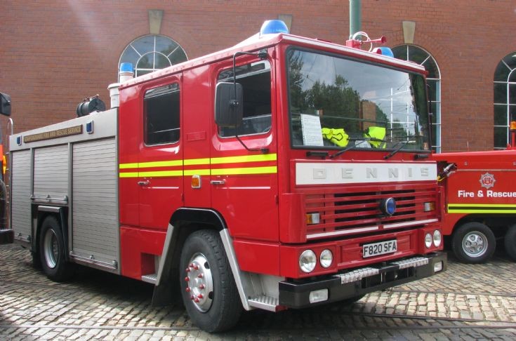 Dennis RS137 F820 SFA