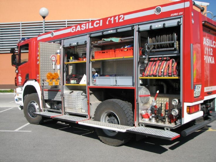 Slovenian fire truck - Pivka Scania