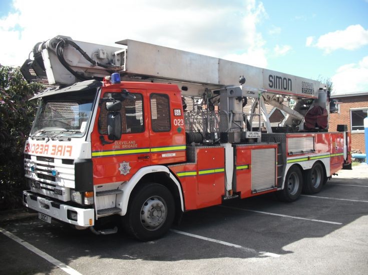 Scania 93m - Cleveland Fire Brigade 2010