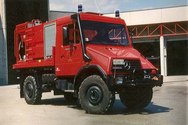 Bush fire Mercedes Unimog Riva del Garda