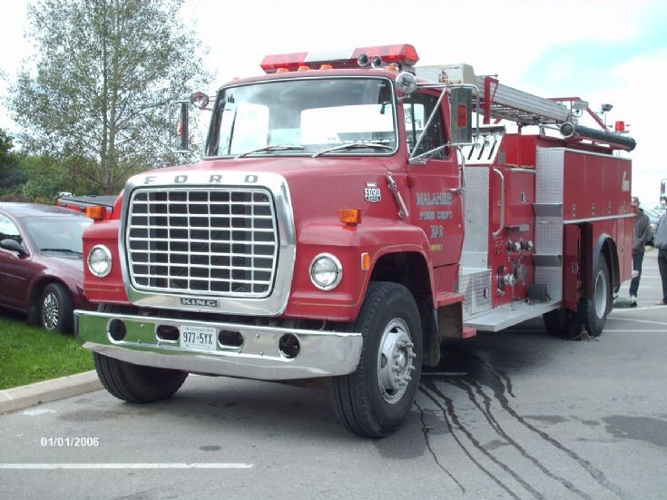 1982 Ford L8000 King pumper