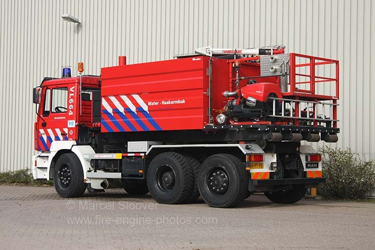 Brandweer Venlo MAN and water carrier pod back