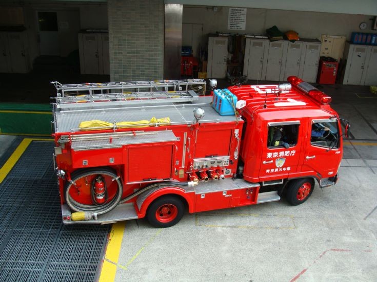 photo of Fuso Pumper of Tokyo FD Yotsuya FS