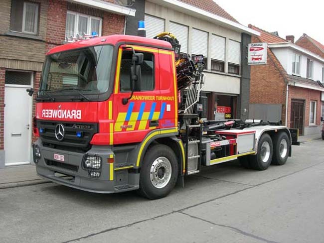 Prime mover Mercedes Brandweer Turnhout