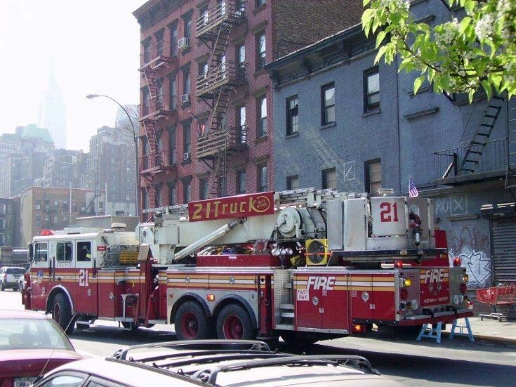 Hells Kitchen Truck 21 FDNY